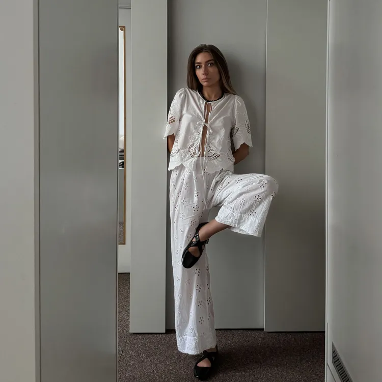 MUSE PAI 2025 SS Arabesque Series  女士圆头交叉扣带玛丽珍