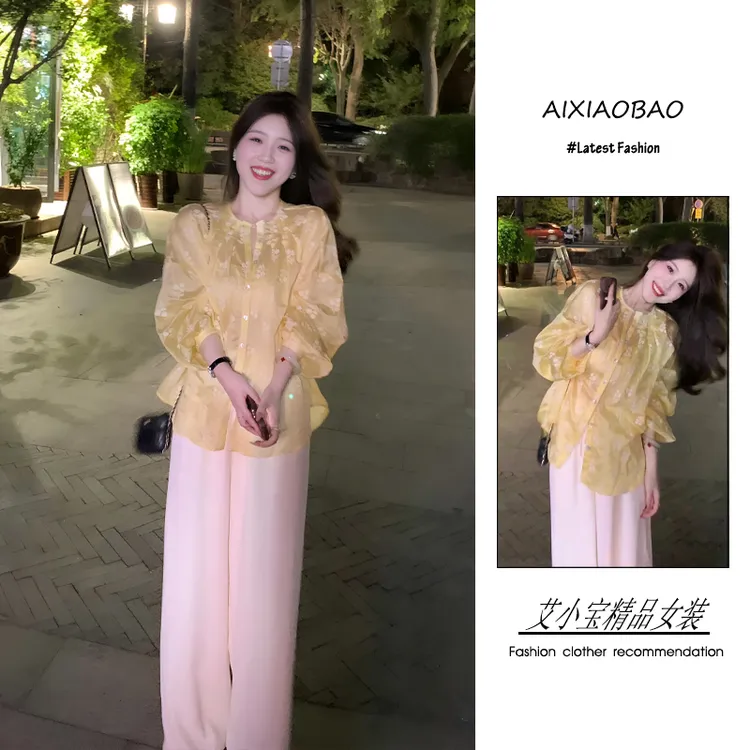 夏季2025年新款女装韩系穿搭小香风时尚显瘦碎花上衣阔腿裤两件套