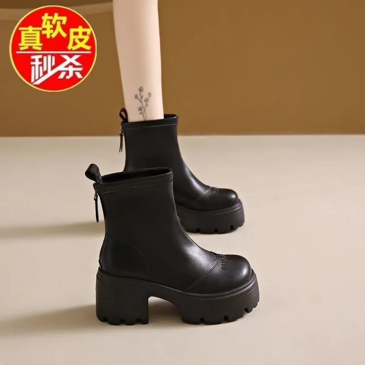 品牌断码真皮防水台秋冬新款马丁靴瘦瘦靴靴子冬季女鞋弹力短靴女