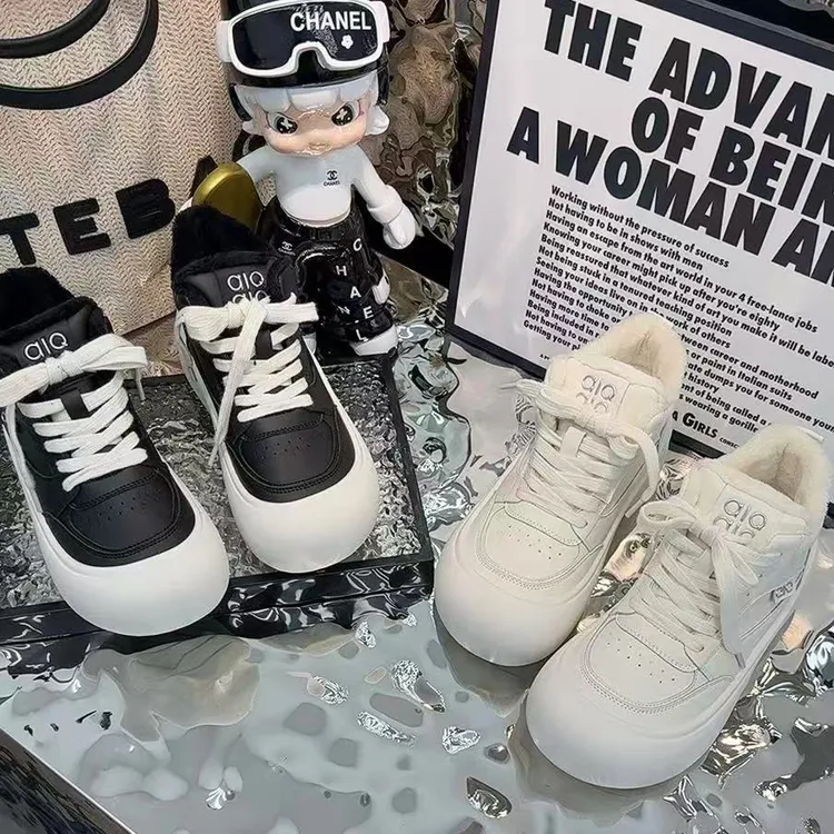 999高帮鞋休闲风皮革拼接系带胶粘覆膜皮冬季格子