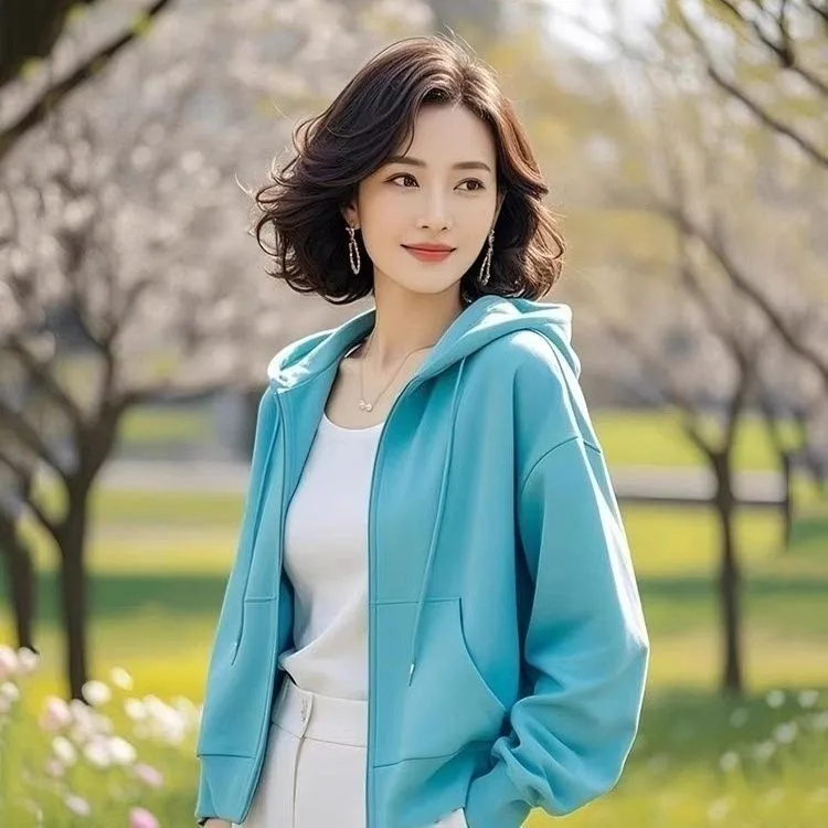 春秋独特小个子湖蓝色连帽卫衣外套女设计感小众通勤休闲宽松上衣