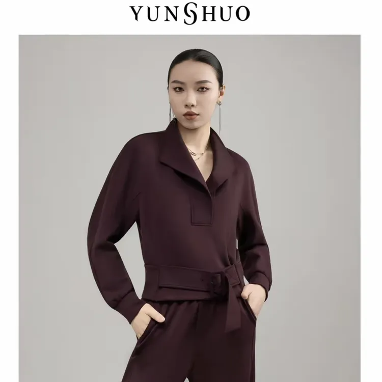 允硕 新品琥珀运动风时尚显瘦卫衣349640