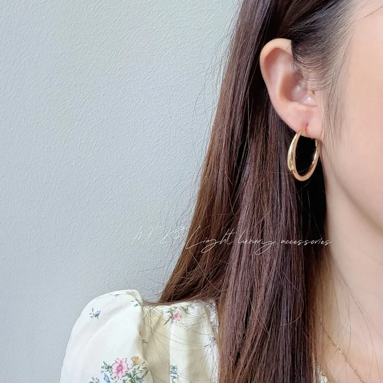 铜合金耳饰 MCK金色女轻奢百搭原创设计耳环饰品气质耳圈女-M23