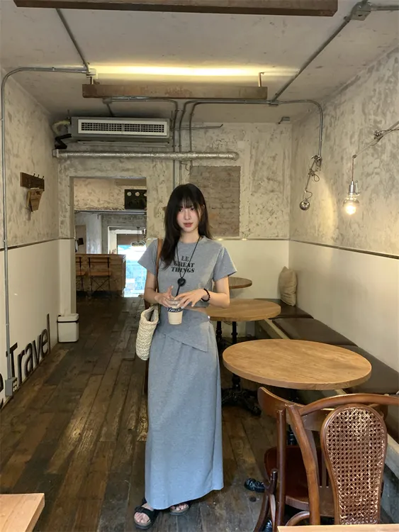 不规则露腰辣妹装时尚套装修身显瘦遮肚短袖T恤+高腰半裙两件套女