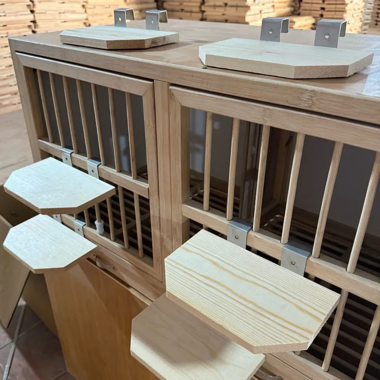 巢箱上挂的松木挂钩站架鸽子栖息站台专用