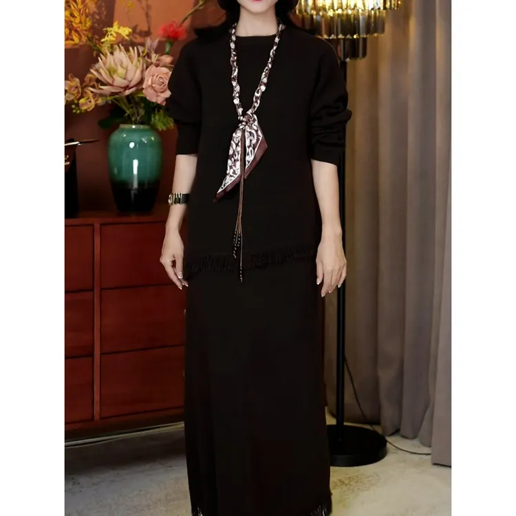 洋气慵懒风针织纯色裙套装2025冬季新款休闲圆领韩系上衣+半身裙