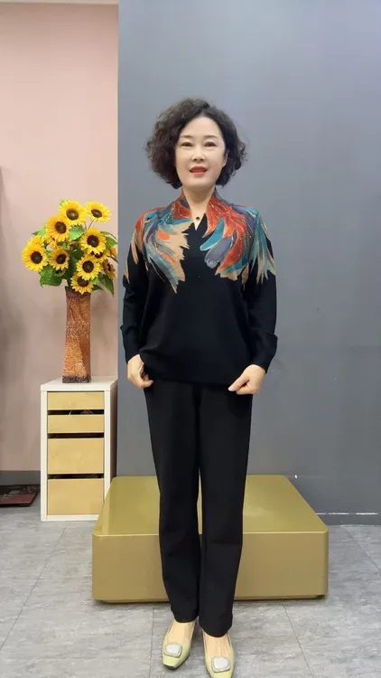 高端时尚洋气羽毛针织上衣