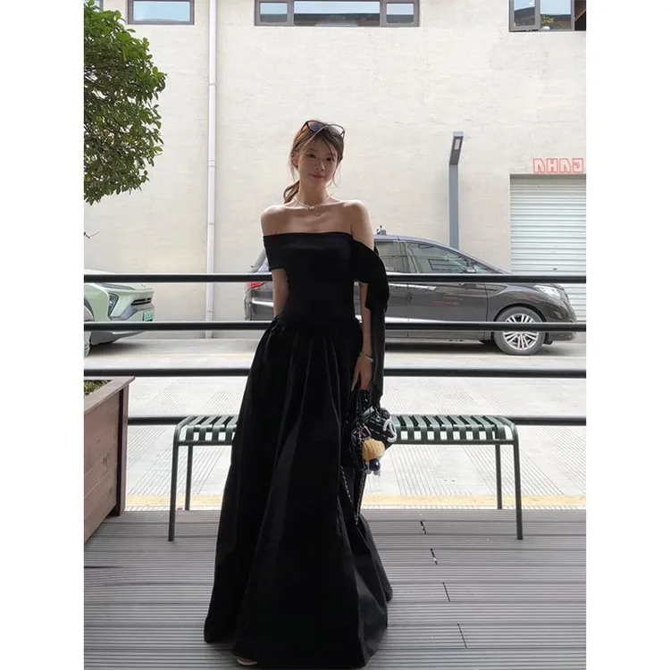 法式赫本风一字肩飘带大裙摆黑色连衣裙夏季新款显瘦气质御姐长裙