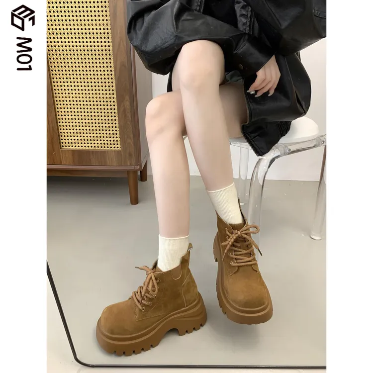 M01超火美拉德马丁靴女2025秋季新款厚底百搭大黄靴复古系带短靴 