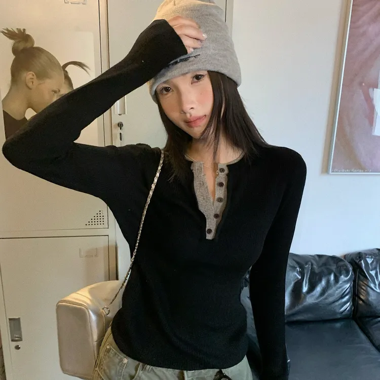 法式高级感假两件针织衫黑色上衣内搭打底衫秋装女早春秋穿搭毛衣