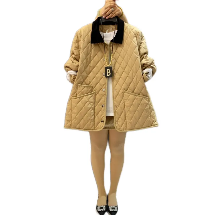 秋冬新款大码女装宽松显瘦休闲排扣翻领拼接防汗减龄胖妹妹外套女