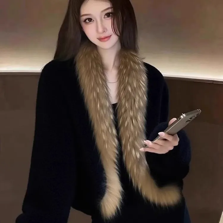 黑色羊羔毛外套女2025新款冬加厚绝美巨好看的高级小众不撞款上衣