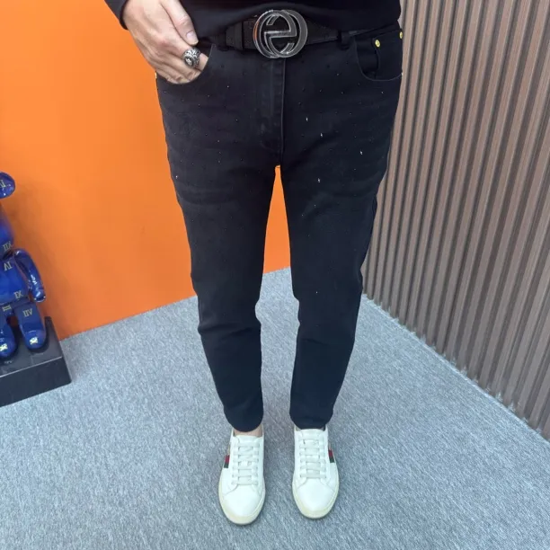 秋冬黑色烫钻牛仔裤裤子加绒加厚弹力修身小脚时尚百搭潮流休闲裤