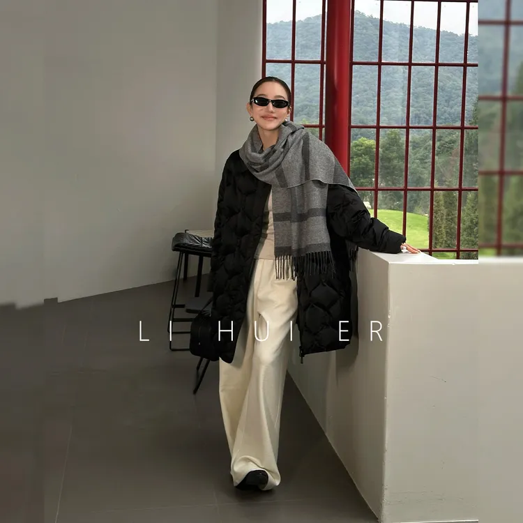 Li Hui Er【秋月冬雪】2025冬季轻奢舒适极简中长款羽绒服28282