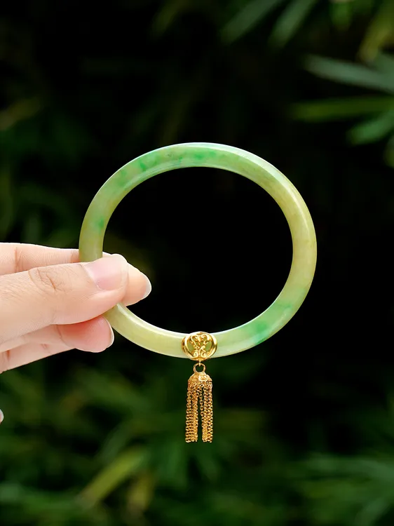 【予佳人】53圈 全品黄加绿翡翠贵妃手镯 18K金镶国风设计活环流苏