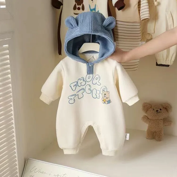 婴儿衣服连帽连体衣爬服小熊月龄宝宝哈衣超萌外出春秋百天外出服