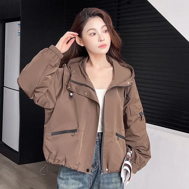 短款连帽工装冲锋衣外套女2025春秋新款宽松休闲小个子夹克上衣潮