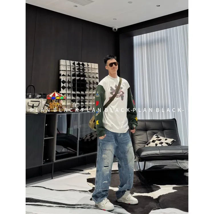 RICH陈发财【红标丨女巫星球】穿出新花样！潮搭松弛小领口男T恤8299