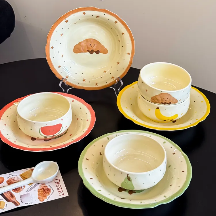 川岛屋可爱盘子菜盘家用2025新款高颜值釉下彩深盘汤盘好看的餐盘