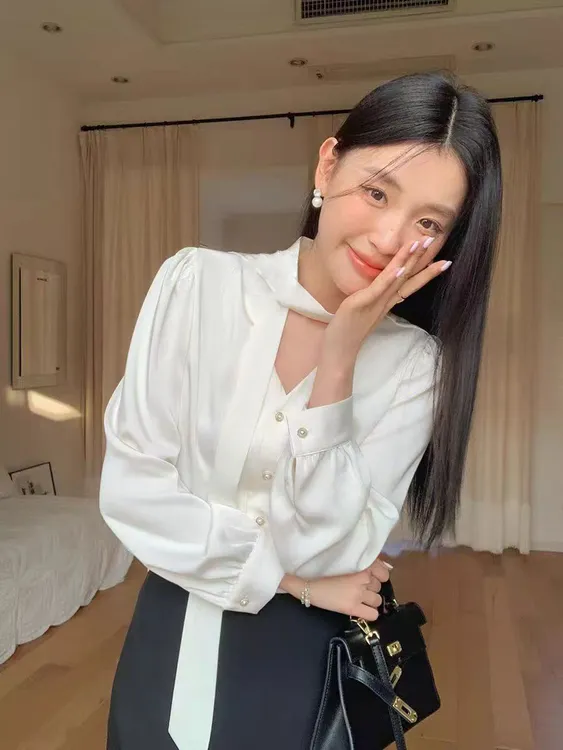 飘带白色衬衫女2025秋装别致衬衣法式轻奢高级感长袖挂脖独特上衣