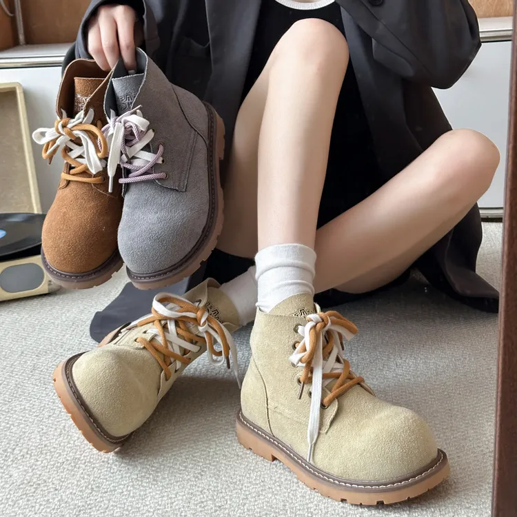 软皮厚底卡皮巴拉马丁靴女2025秋季新款英伦风复古休闲短靴大黄靴