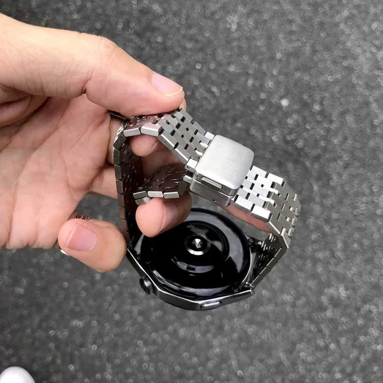 甩不掉 按键磁吸适用华为GT5表带GT4金属watch5七珠钢带GT3小米s4