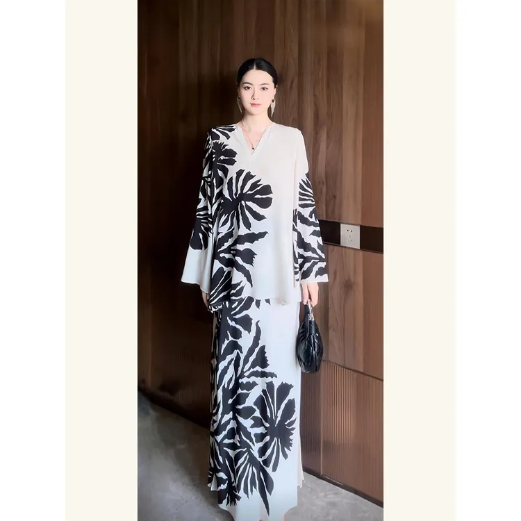 清冷艺术感法式气质高级感慵懒风松弛感真丝印花半身裙套装女夏季