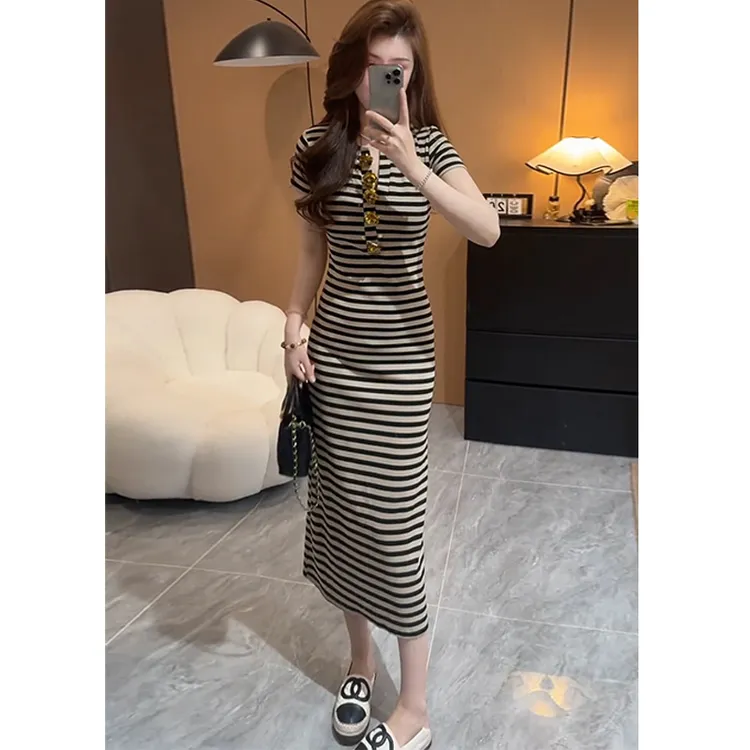 法式优雅气质条纹短袖连衣裙女2025夏季新款复古修身显瘦包臀长裙