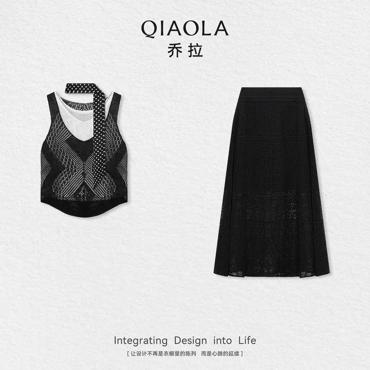 QIAOLA/乔拉【假日旅行】秋季假两件设计经典黑白波点丝巾上衣半裙