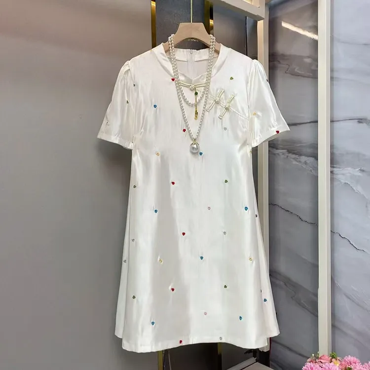 夏季新款时尚爱心洋气显瘦中式2025短袖连衣裙大码女装通勤显瘦潮