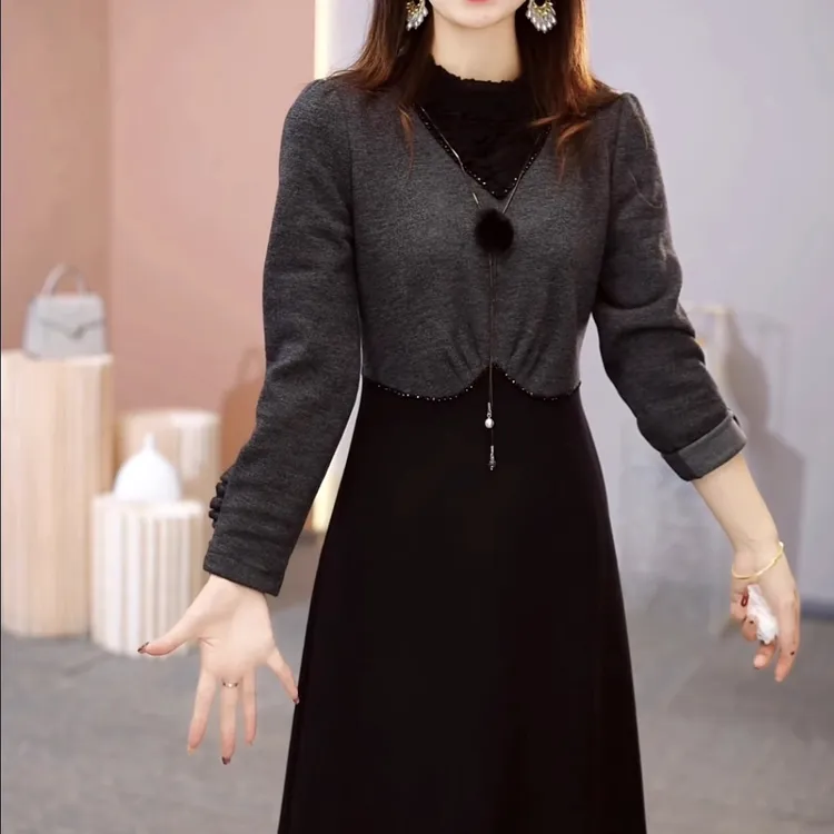 气质时尚假两件拼接连衣裙女2024秋冬新款配大衣减龄加厚打底裙子