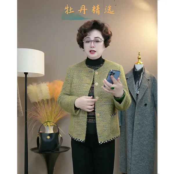 冬季新款洋气百搭气质中老年女装小香风格子短款外套妈妈装140