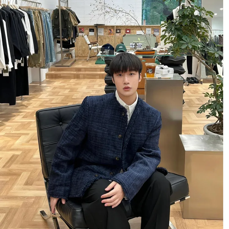 乌拓 韩系男模小香风外套春秋款设计感小众毛边宽松气质开衫上衣