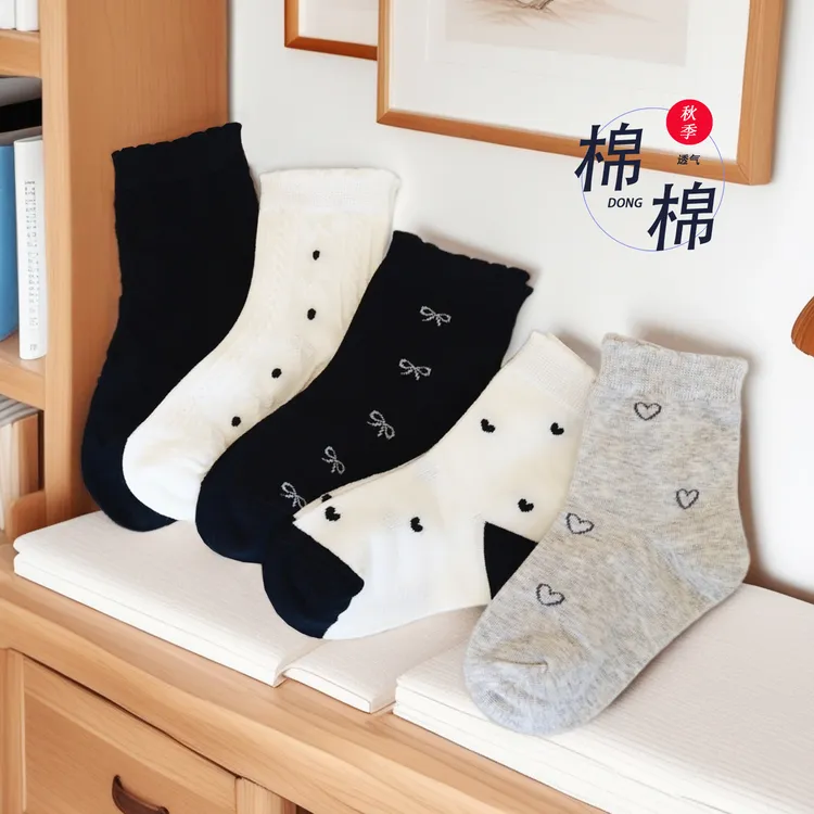 儿童袜6-12岁保暖女童透气百搭常规款ins袜子日系秋季长袜女袜子