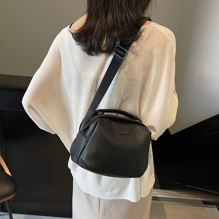 质感复古软皮小方包女士通勤包2024新款休闲百搭大容量单肩斜挎包