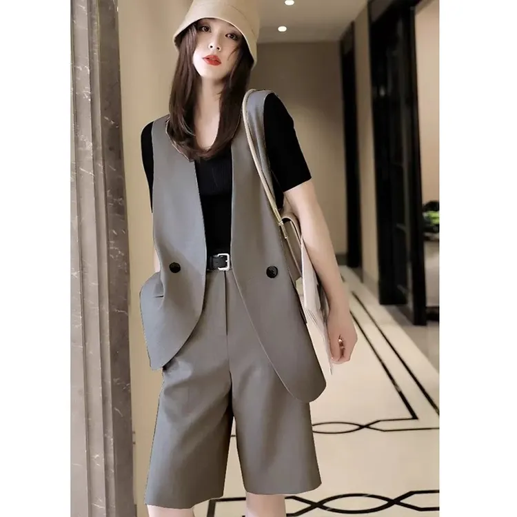 大码时尚薄款西装马甲短裤套装女夏季新款胖mm显瘦无袖西服两件套