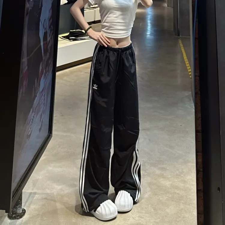 Adidas三叶草经典百搭简约运动速干伞兵裤运动裤 KF9615