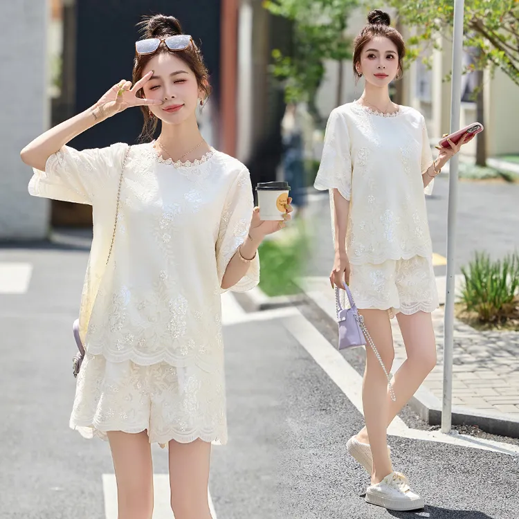 韩系穿搭洋气减龄小香风蕾丝拼接高级刺绣上衣短款两件套夏季爆款