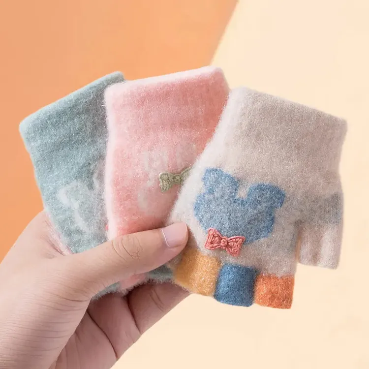 0-3岁宝宝手套秋冬保暖婴幼儿卡通男童女孩漏指半指分指儿童手套