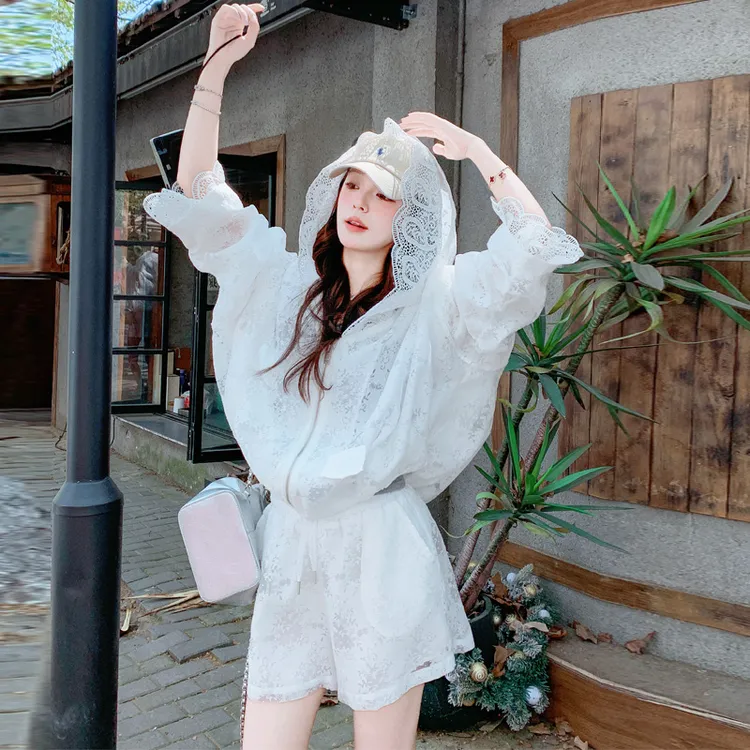 韩系ins风蕾丝镂空防晒套装裤2025女夏新款可盐可甜连帽外套短裤