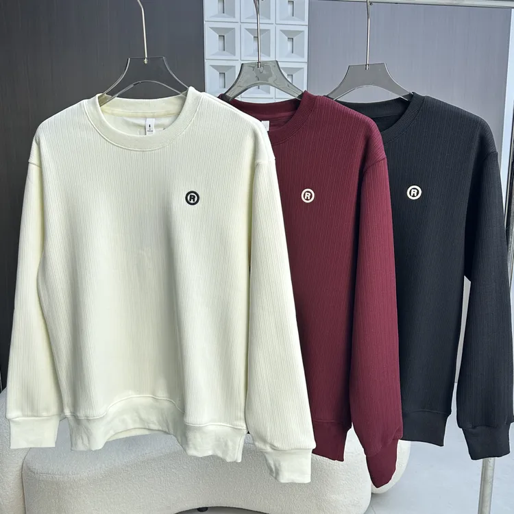 冬季厚款加绒保暖内搭男士极简风小刺绣圆领卫衣96690