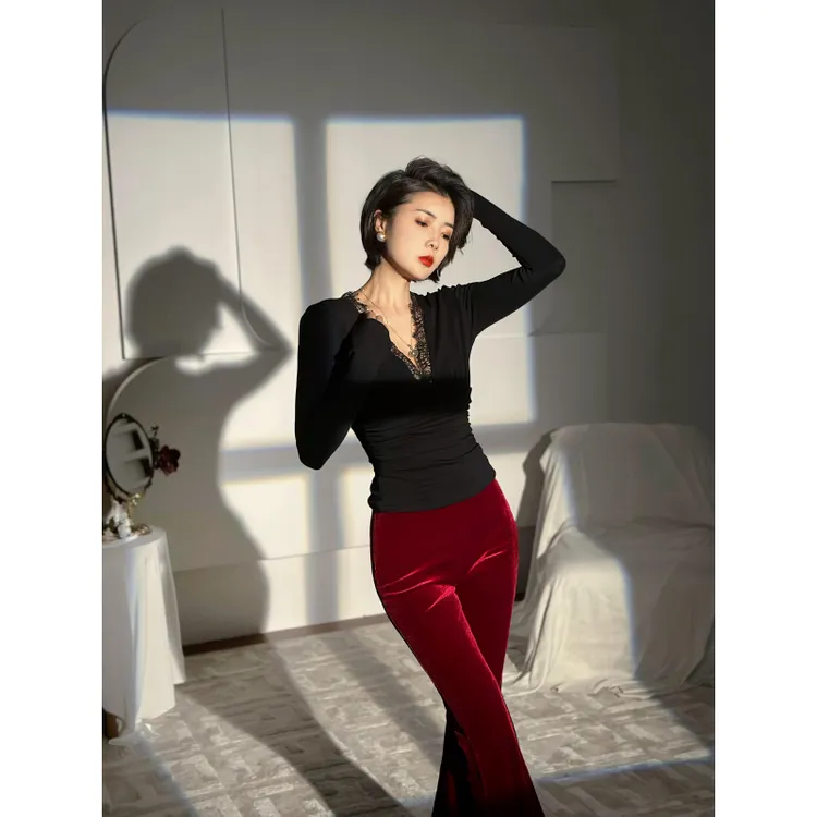 XULU原创气质针织打底衫黑色百搭修身花边V领长袖上衣