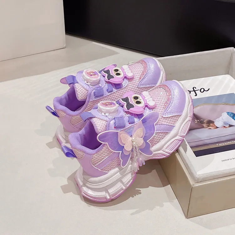女童运动鞋2025春季新款洋气女孩公主休闲鞋学生软底透气跑步鞋潮