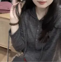 七言家新品！ins穿搭#火爆花纱雾灰多扣抽绳帽衫