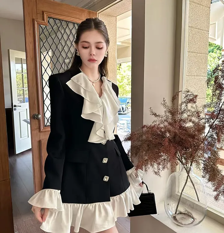 小众设计师品牌法式名媛荷叶领拼接撞色西装连衣裙长袖短款气质