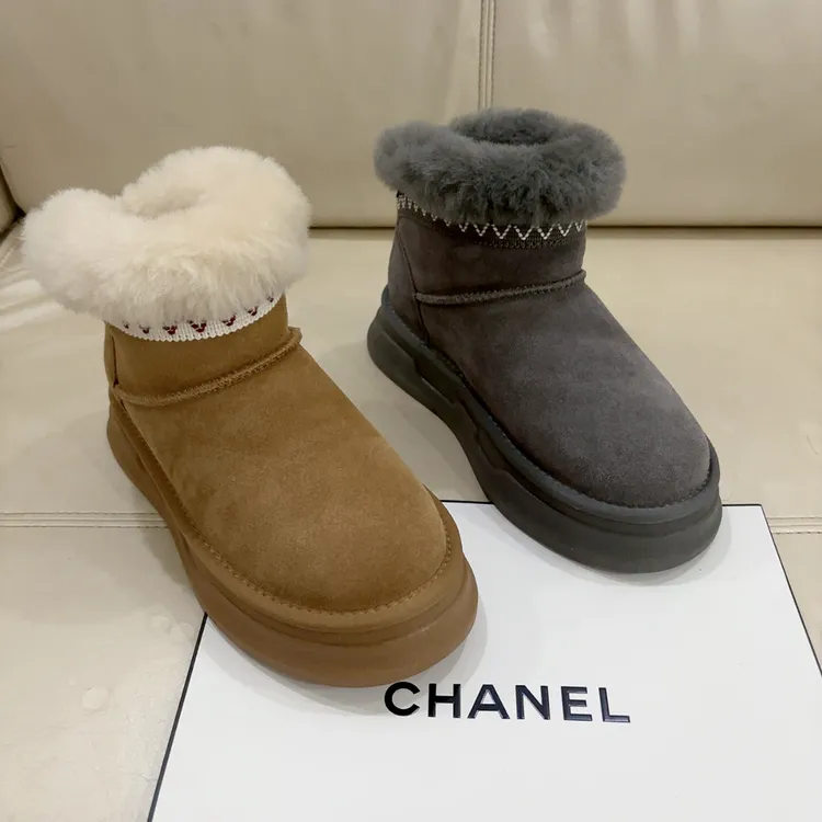 25年新款8704 GG同款民族风羊羔毛口牛皮加厚羊毛防滑时尚雪地靴