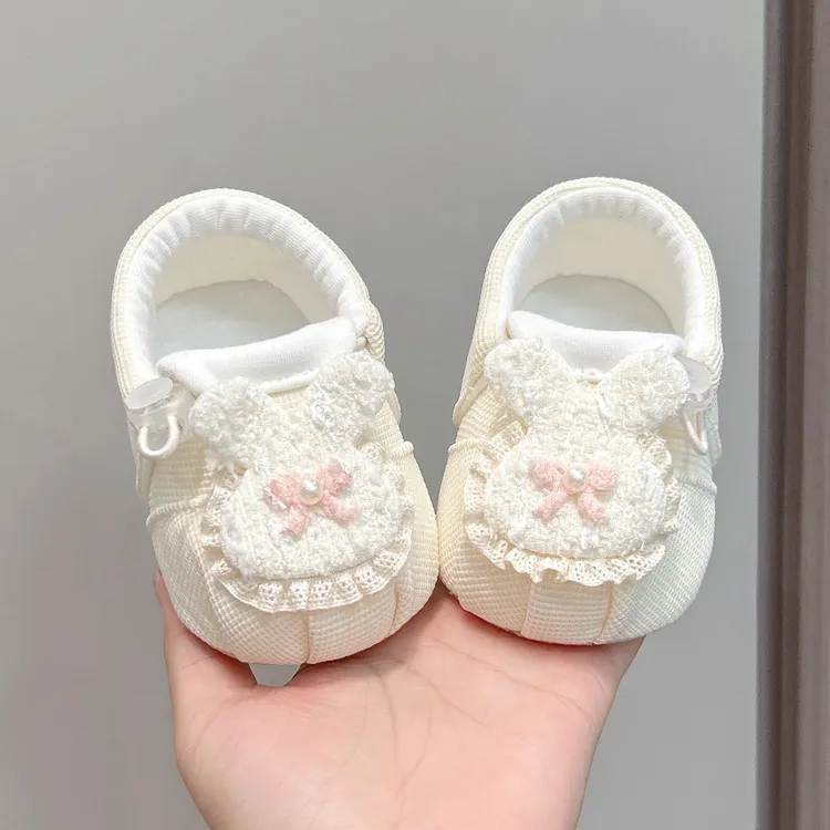 不掉鞋春秋新生婴植物花卉女宝宝图腾袜鞋女婴幼儿步前鞋