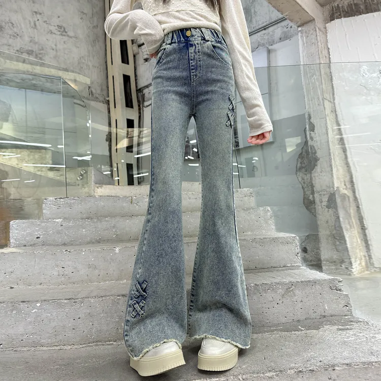 女童牛仔喇叭裤2025春秋新款中大童韩版洋气修身微喇秋装时髦长裤