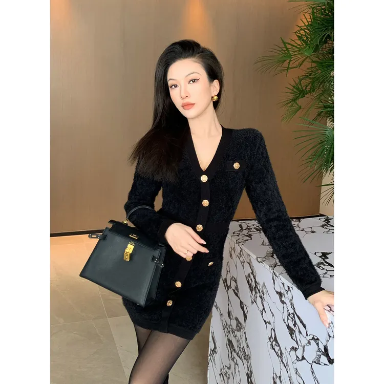 JIJINQI时尚设计感休闲风圆领轻奢优雅小众连衣裙JD11MLQM506