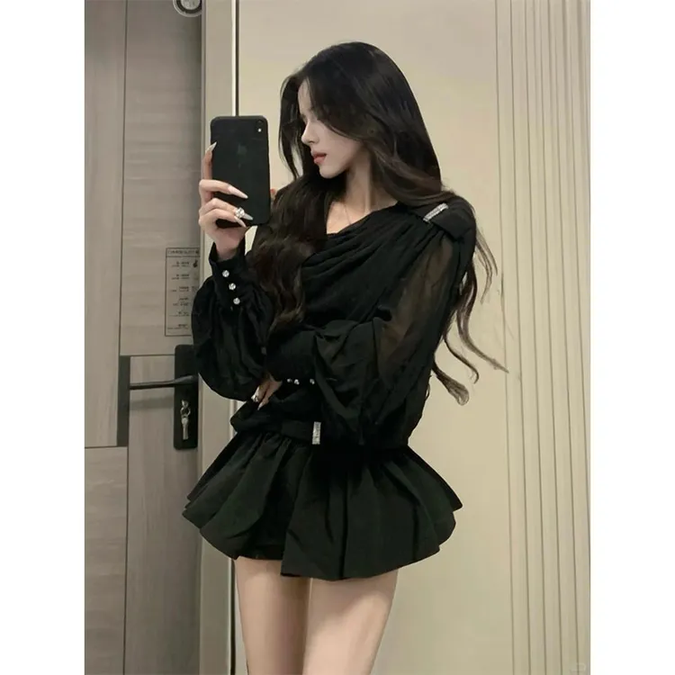 2025新款性感辣妹风闪钻抽皱斜肩长袖衬衫高腰显瘦短裙时尚两件套